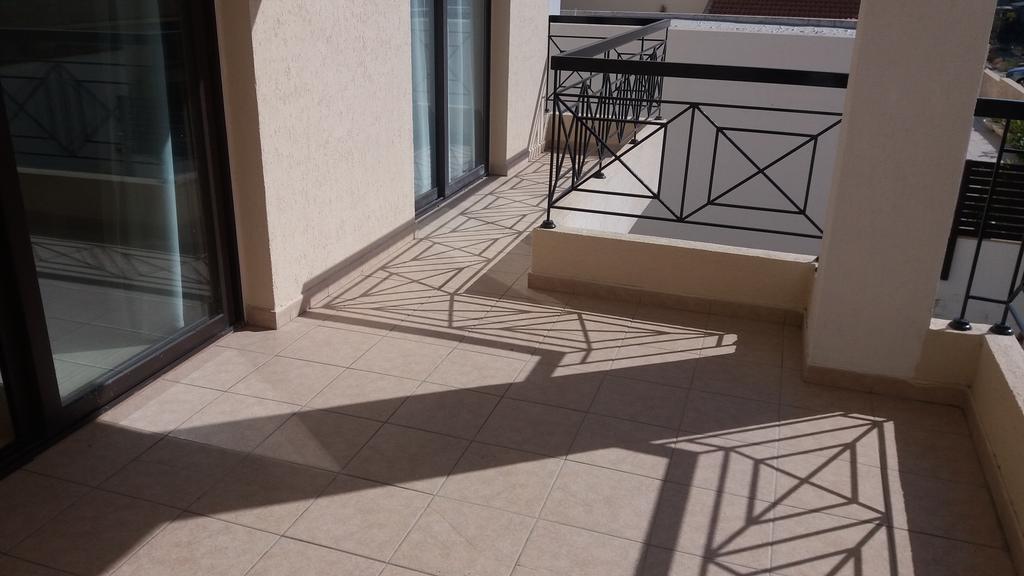 101 Mandritis Court Apartment Larnaca Exterior photo