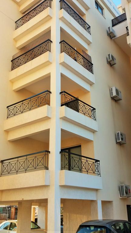 101 Mandritis Court Apartment Larnaca Exterior photo
